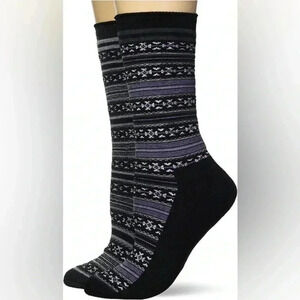 Hanes women’s outdoor socks moisture wicking size 5-9